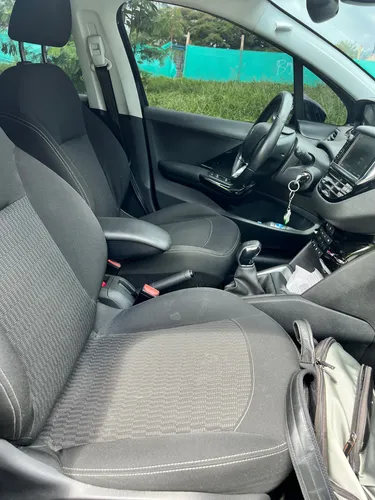 Peugeot 208 1.6 Allure Vti