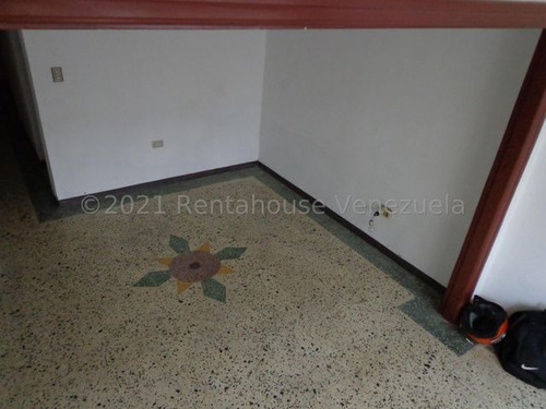 Imagen 5 de 9 de Casa Comercial En Venta En Boleita Sur 21-23588