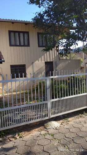 Imagem 2 de 8 de Casa Em Blumenau - Garcia - 863
