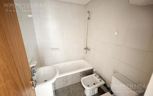 Imagen 11 de 18 de Corrientes 300 - Departamento De Dos Dormitorios Con Cochera En Venta En Rosario
