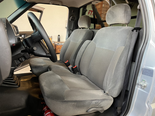 Chevrolet S-10 2.4 MPFI ADVANTAGE 4X2 CS 8V FLEX 2P MANUAL
