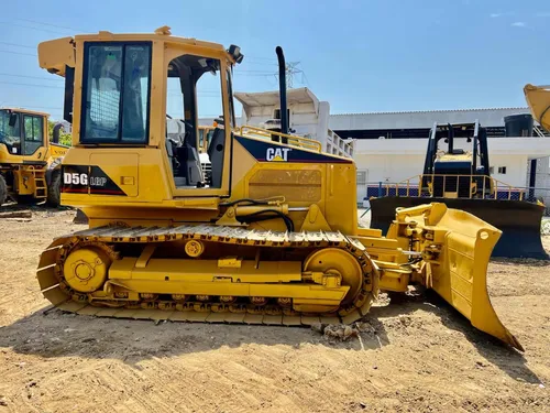 Cat D5g Lgp 2004