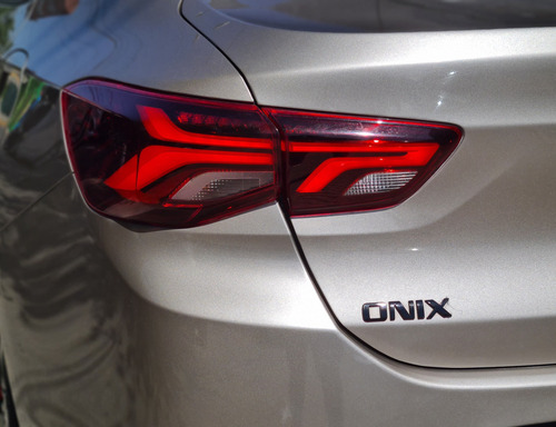 Chevrolet Onix 1.0T Premier L At