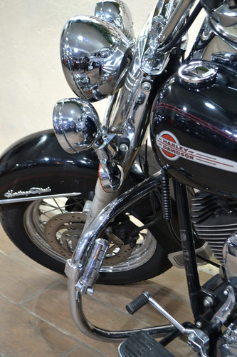 Harley Davidson Heritage 1450 Carburada, Manejo Único