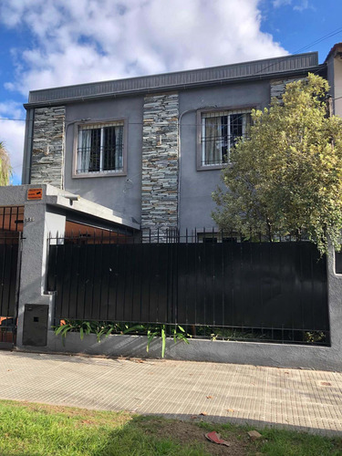 Imagen 8 de 9 de Casa 7 Ambientes En Merlo Sur Permuta Se Financia