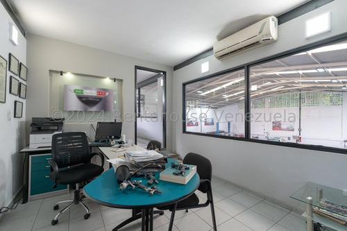 Mariche !! En Venta Galpón Y Taller De Latoneria Y Pintura Dotado Con Equipos De Última Generación Y Tecnología De Avanzada, 1.000 M2 Const., 700 M2 Terreno. Ubicado A Solo 3 Minutos Univ. Santa María