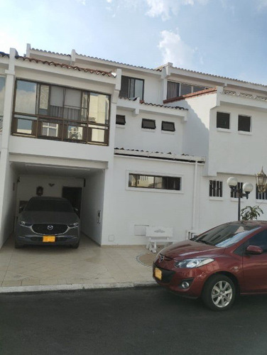 Venta Casa Condominio En La Hacienda, Sur De Cali 801.