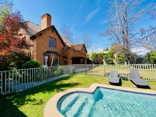 Impecable Casa En Santuario Del Valle