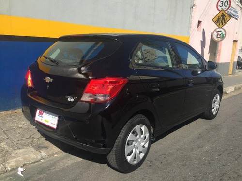 Onix Lt 2015 1.4 Preto Periciado Unico Dono Impecavel Winika