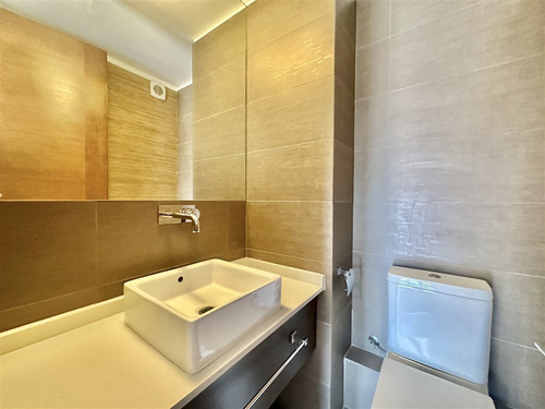 Penthouse Dúplex: El Rodeo / Clínica Alemana