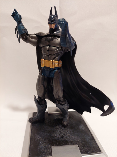 Batman (armored) - Arkham Asylum - Dc Comic - 18cm - 5 (Usado)