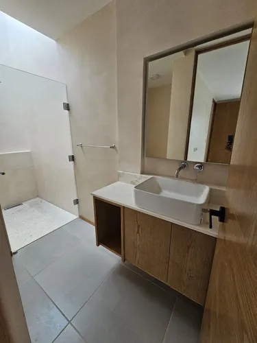 Casa Remodelada De Una Planta En Venta En Conkal.