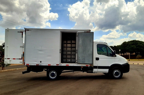 Imagem 8 de 15 de Iveco Daily 35s14