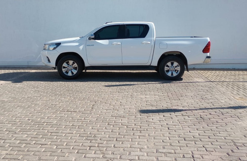 Imagen 8 de 10 de Toyota 2016 Hilux L/16 2.8 Dc 4x2 Tdi Srv