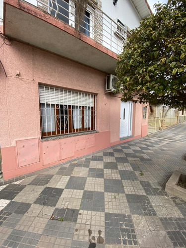 Imagen 1 de 9 de Duplex 3 Ambientes Con Cochera