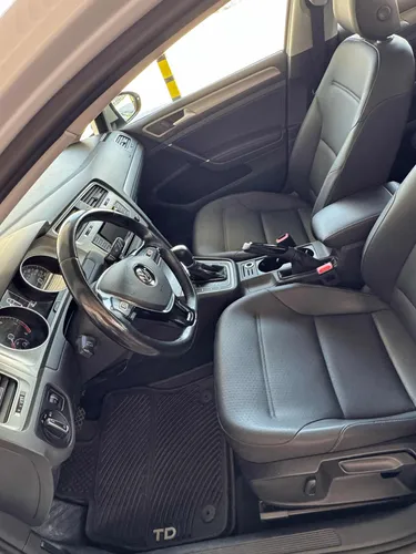 Golf Diesel Americano Con Título, Pedimento Y Factura.