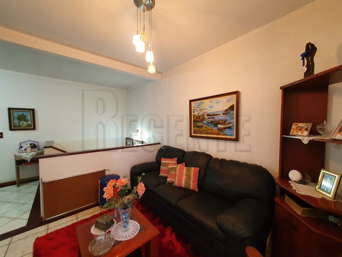 Imagem 7 de 15 de Casa A Venda Com 4 Quartos No Bairro Capoeiras Em Florianopolis - V-82634