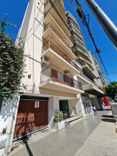 Departamento En Alquiler Ubicado En Colegiales, Capital Federal, Buenos Aires