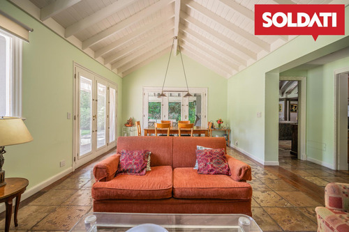 Highland Cc , Casa En Venta, Lote De 2746 Metros, Excelente