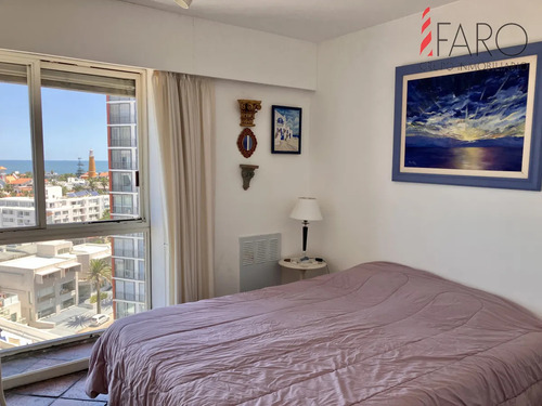 Buscas La Amplitud De Una Casa Con Las Vistas Al Mar De Un Apartamento??