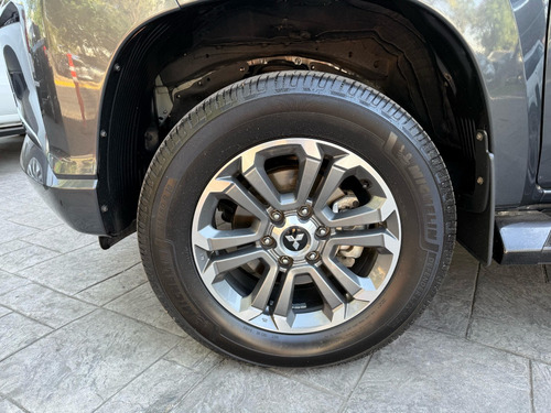 Mitsubishi L200 2.4 Cd Gls 4X4 At