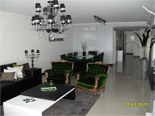 Apartamento En Brava, 3 Dormitorios *- Ref: 4598