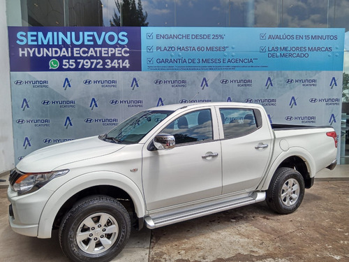 Imagen 1 de 12 de Mitsubishi L200 2018 2.4 Cabina Doble 4x2 Mt