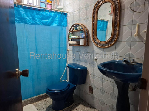 Casa De Dos Plantas En Venta En Via El Ujano Barquisimeto Lara Rc