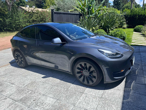 Tesla Y Performance Performance