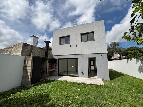 Duplex En Venta - 2 Dormitorios 2 Baños - 207mts2 - Villa Elisa