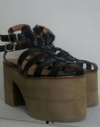 Zapatos Plataformas Clona (Usado)