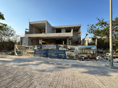 Casa En Venta Merida, Temozon Norte, Privada, Sep 2025.