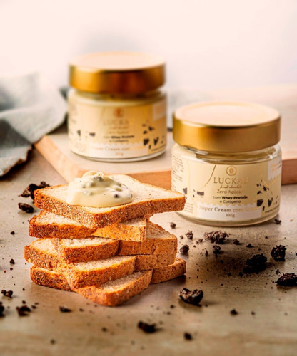 Imagem 4 de 8 de Creme De Super Cream Com Cookie Zero Açúcar Diet Luckau 160g
