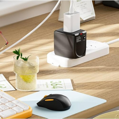 Convertidor De Voltaje Del Adaptador De Viaje Internacional