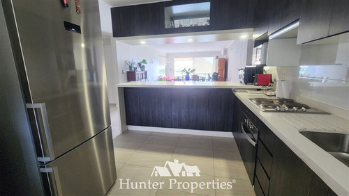 Departamento En Venta 4d, 3b, 2e Y 1b De 148trs Aprox