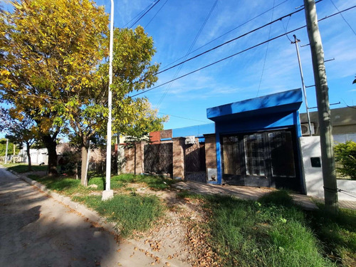 Imagen 10 de 15 de Venta De Casa 2 Dormi Zona Sur.