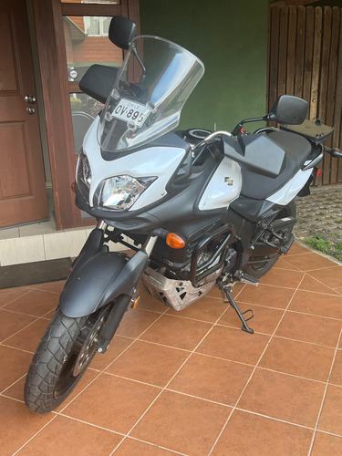 Como Nueva, 2.930 Kms, Un Dueño, Mecanica, Top Maleta.