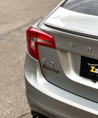 Volvo S60 R-design 2.0 T4 Aut 2016