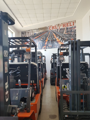 Imagen 7 de 15 de Autoelevador Chl/ Heli 2500kg Motor A498 Euro3 Torre 3.5 M