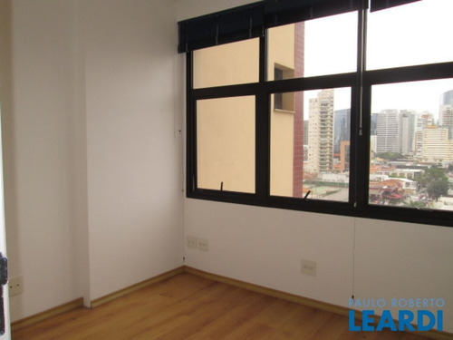 Conj. Comercial - Vila Olímpia - Sp - 440503