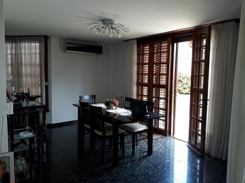 Imagen 21 de 26 de Chalet 5 Ambientes Con Parque Y Piscina Venta San Carlos Mar Del Plata