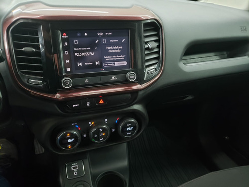 Fiat Toro 1.8 16v Freedom Flex 4x2 Aut. 4p