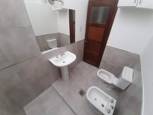 Imagen 10 de 15 de Sin Honorarios! Optimiza La Rentabilidad De Tu Inversion! Casa 100% Reciclada Con Renta!