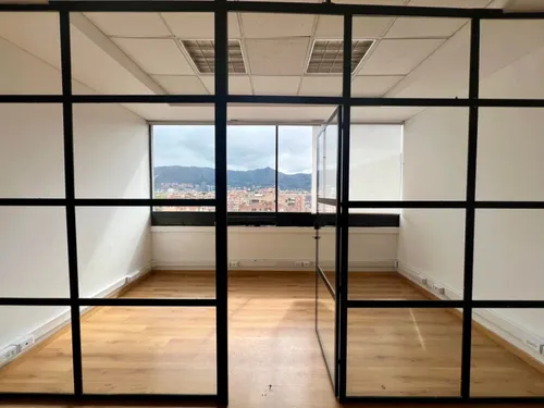 Oficina En Arriendo/venta En Santa Bibiana. Cod A21886