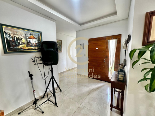 Casa En Venta En Barrio Santa Rita , Corredor Canning