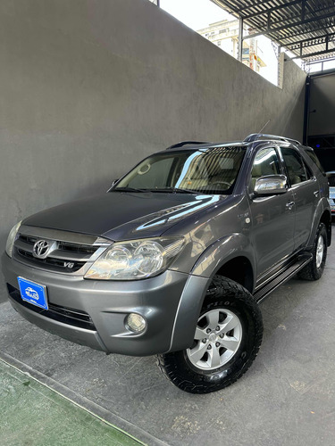 Toyota Fortuner Sr5