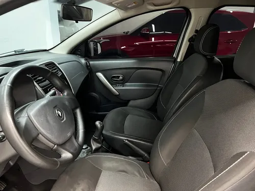 Renault Logan 1.6 Expression