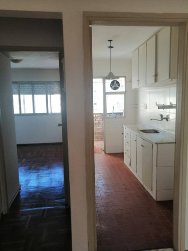 Imagen 1 de 9 de Lindo Apto Piso Alto Rivera Y Luis Alberto De Herrera Comoda Terraza 1 Dormitorio Con Pacard Actualizado Comoda Cocina Definida Con Buenos Placares. Lavadero Gc3700 Anda O Cgn