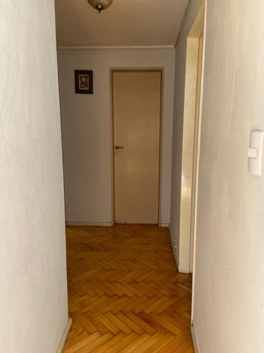 Departamento De Dos Dormitorios En Venta En Recoleta
