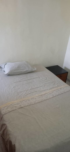 Imagen 2 de 8 de Amplia Habitación En San Jacinto 0414691042